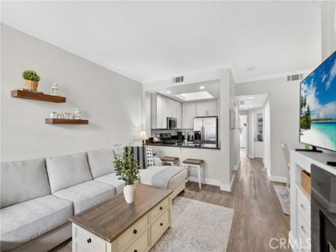 1027 S. Stresa