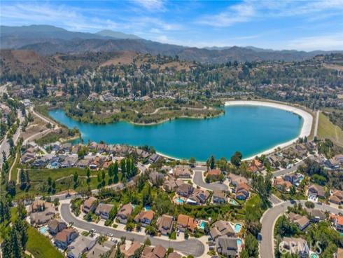 7833 E Viewrim , Anaheim Hills, CA