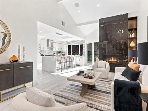 991 S Park Rim   Circle, Anaheim Hills, CA