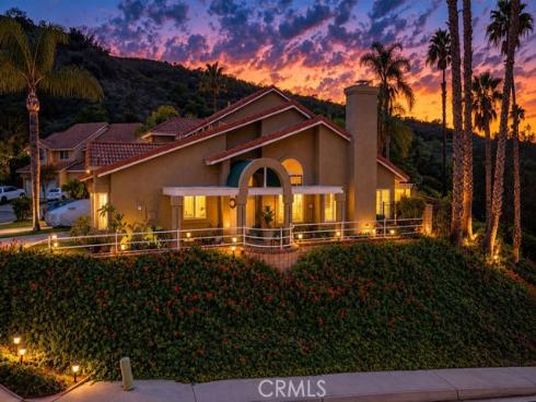 881 S Trailblazer   Circle, Anaheim Hills, CA