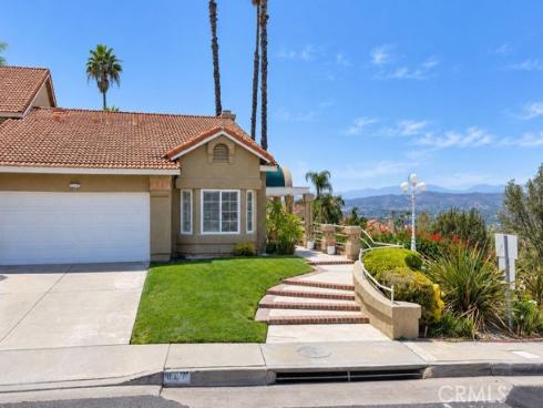 881 S Trailblazer   Circle, Anaheim Hills, CA