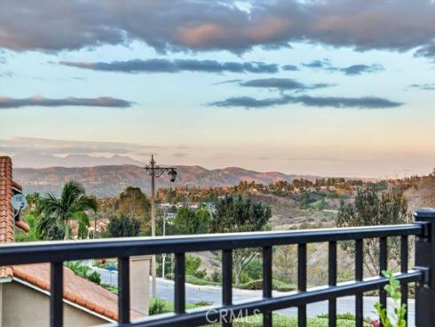 881 S Trailblazer   Circle, Anaheim Hills, CA