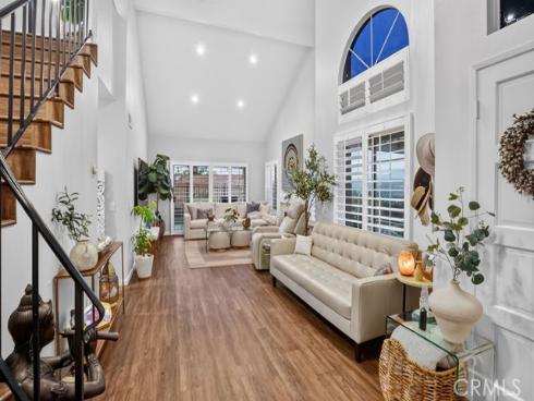881 S Trailblazer   Circle, Anaheim Hills, CA