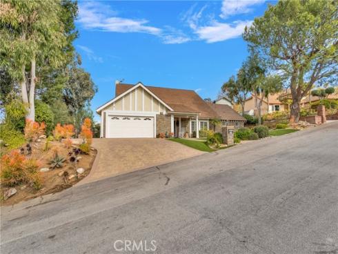 330 S Yorkshire   Circle, Anaheim, CA