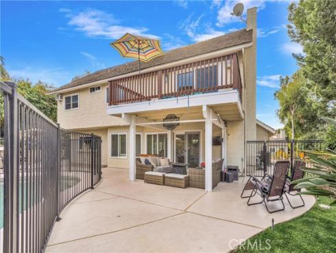 330 S Yorkshire   Circle, Anaheim, CA