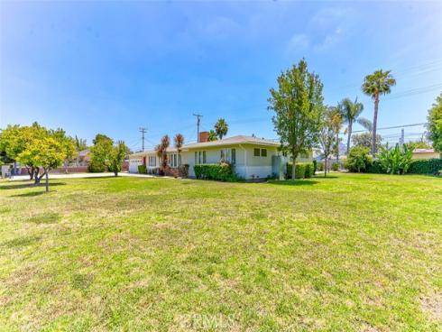 1640 W Cerritos   Avenue, Anaheim, CA