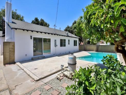 2033 W Elm   Avenue, Anaheim, CA