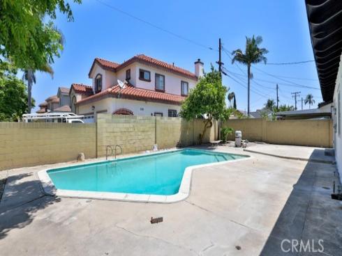 2033 W Elm   Avenue, Anaheim, CA