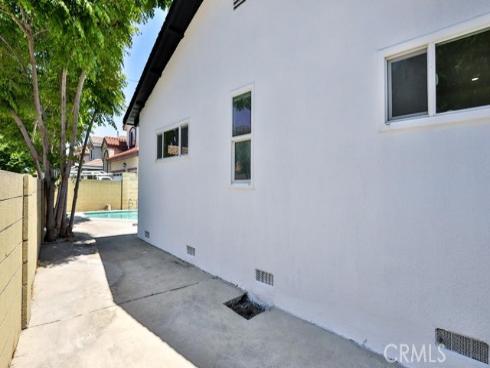 2033 W Elm   Avenue, Anaheim, CA