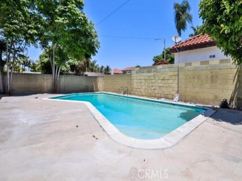 2033 W Elm   Avenue, Anaheim, CA