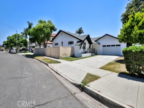 2033 W Elm   Avenue, Anaheim, CA