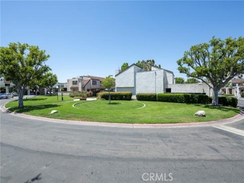 1695 S Heritage  A  Circle, Anaheim, CA