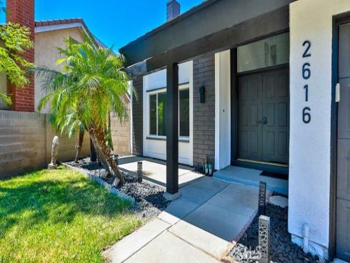 2616 E Hempstead   Circle, Anaheim, CA