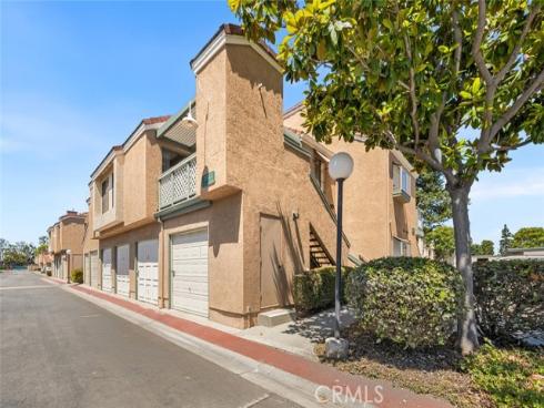 3553 W Greentree  F-246  Circle, Anaheim, CA