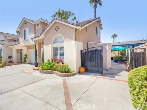 1223 S Goldstone   Circle, Anaheim, CA