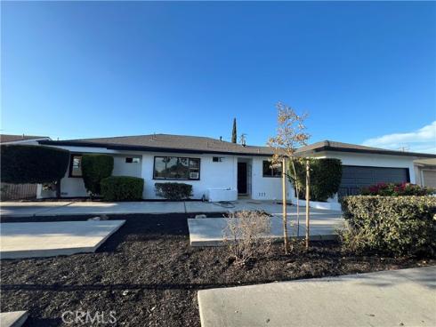 2215 E South Redwood   Drive, Anaheim, CA