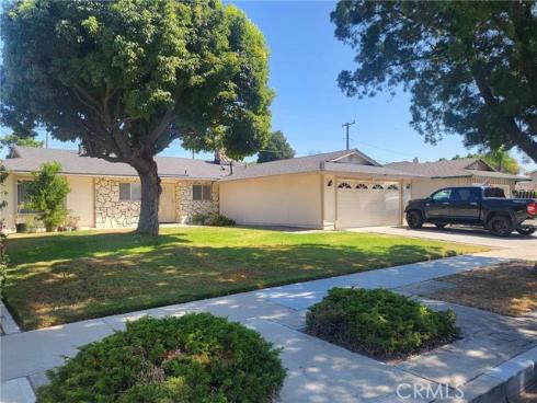 2725  E Maverick Avenue.  , Anaheim, CA