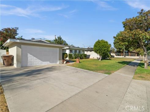 2425 W Orange   Avenue, Anaheim, CA