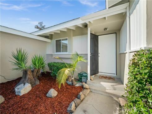 2425 W Orange   Avenue, Anaheim, CA