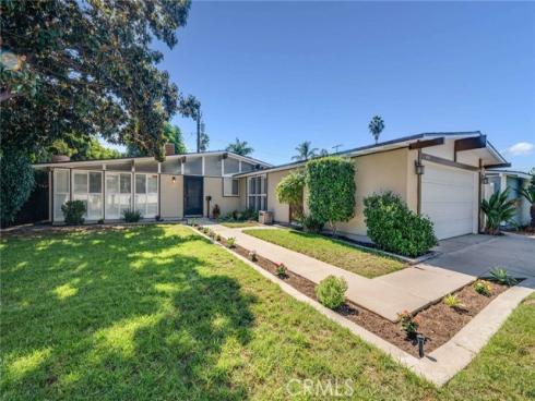 2458 W Transit   Avenue, Anaheim, CA