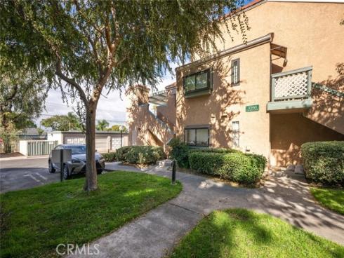 3561 W Greentree  F  Circle, Anaheim, CA