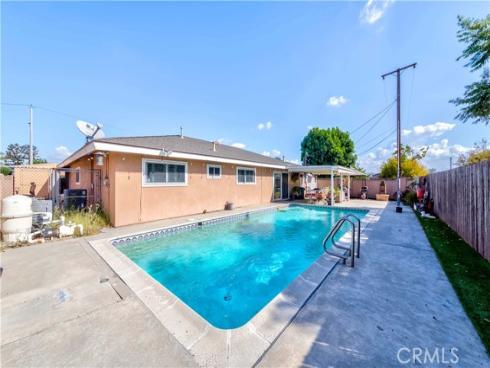 2816 E Burntwood   Avenue, Anaheim, CA