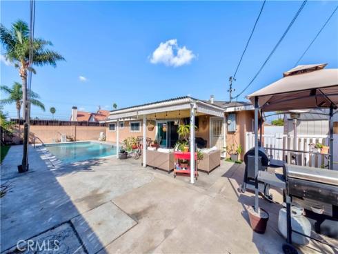 2816 E Burntwood   Avenue, Anaheim, CA