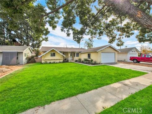 418 N Syracuse   Street, Anaheim, CA