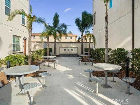 346 S Quadrilateral   Way, Anaheim, CA