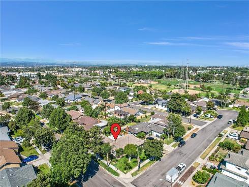 2755 W Bridgeport   Avenue, Anaheim, CA