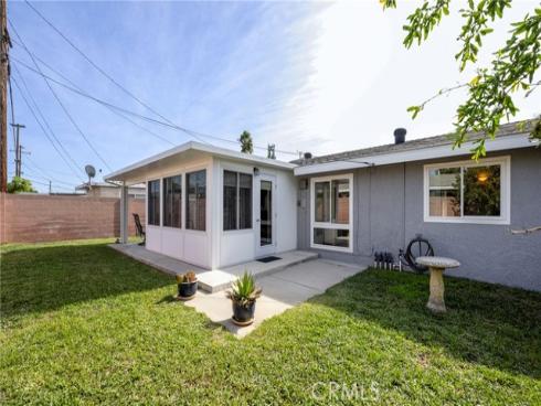 2661 W Greenleaf   Avenue, Anaheim, CA