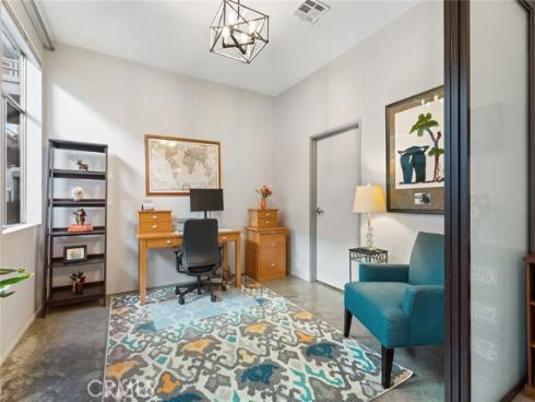 435 W Center Street Promenade 219 , Anaheim, CA