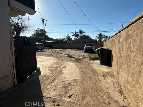 1212 E Sycamore Street, Anaheim, CA