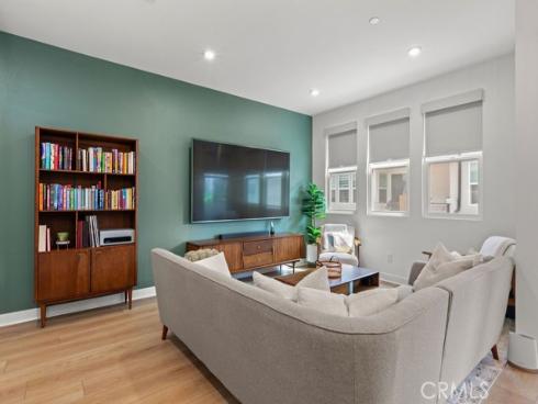 1707 W Bushell , Anaheim, CA