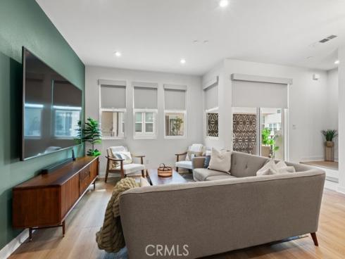 1707 W Bushell , Anaheim, CA