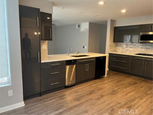 1032 S Windy Ridge Court, Anaheim, CA