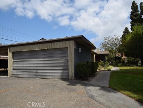 1851 W Glenoaks A Avenue, Anaheim, CA