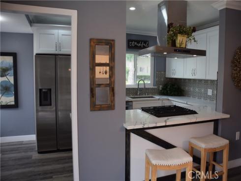 1851 W Glenoaks A Avenue, Anaheim, CA