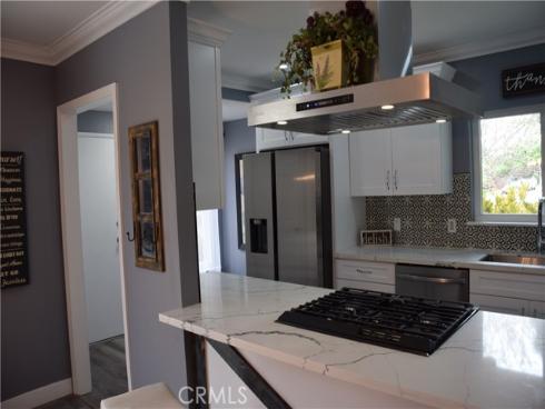 1851 W Glenoaks A Avenue, Anaheim, CA