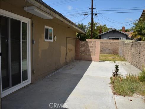 1851 W Glenoaks A Avenue, Anaheim, CA