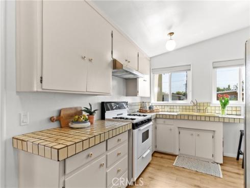 217 N Curtis Way , Anaheim, CA