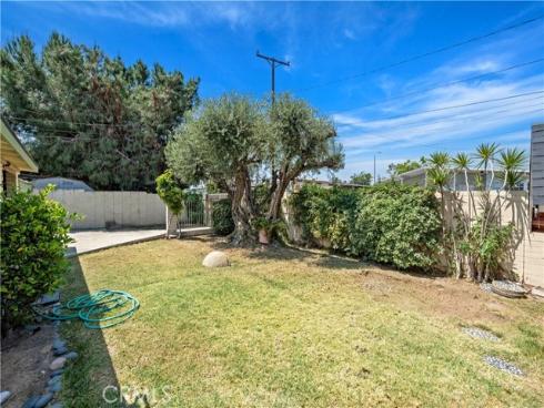217 N Curtis Way , Anaheim, CA