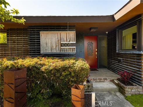 1006 W Pioneer Drive, Anaheim, CA