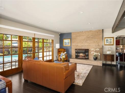 1006 W Pioneer Drive, Anaheim, CA