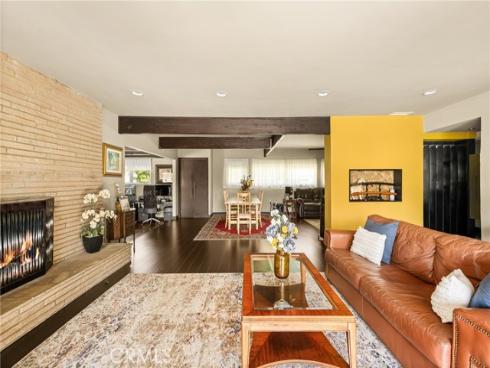 1006 W Pioneer Drive, Anaheim, CA