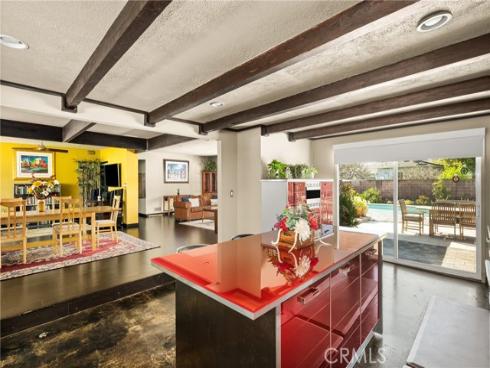 1006 W Pioneer Drive, Anaheim, CA