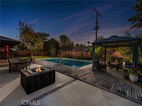 1006 W Pioneer Drive, Anaheim, CA