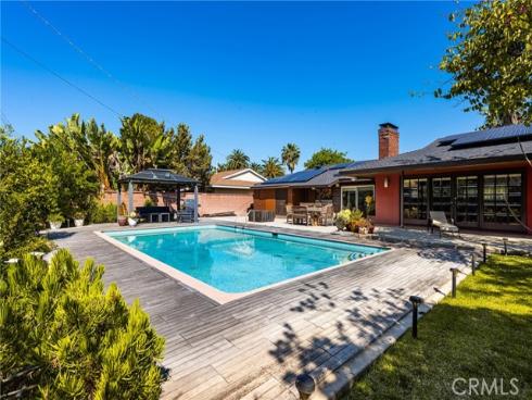 1006 W Pioneer Drive, Anaheim, CA