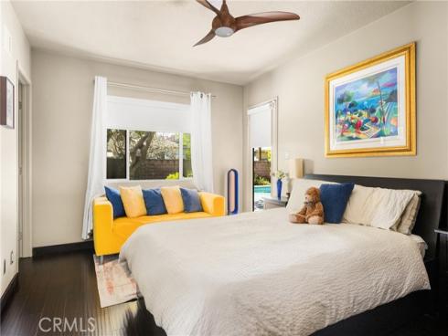 1006 W Pioneer Drive, Anaheim, CA