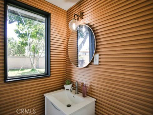 2540 W Picadilly Way, Anaheim, CA